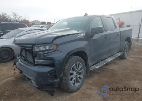 2021 Chevrolet Silverado 1500 4Wd Short Bed Rst z USA, uszkodzony, nr VIN 1GCUYEED8MZ348620